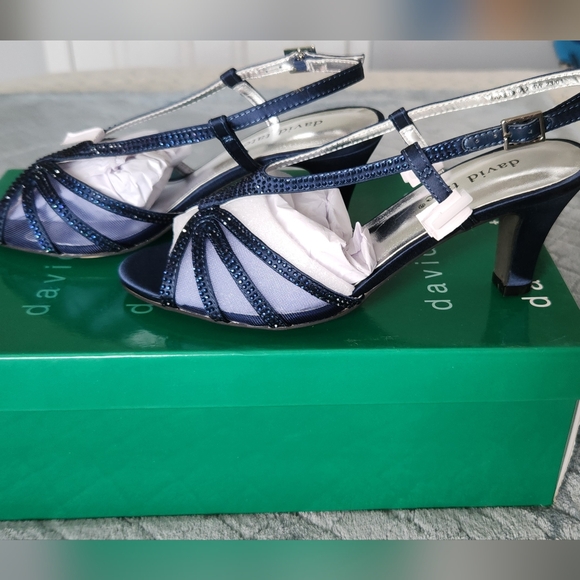 NWOT David Tate Navy Satin 6W Sandals - Picture 2 of 7